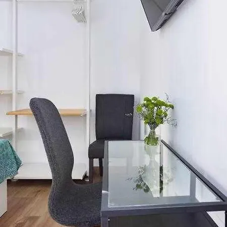 Sunnyland 1º Adelfas * San Andrés