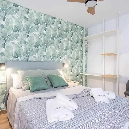 Sunnyland 1º Adelfas Apartment