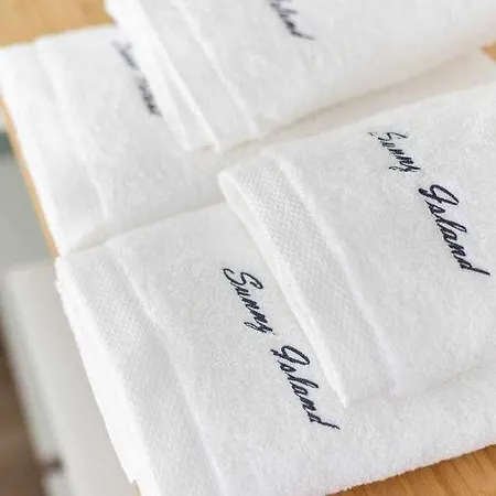Sunnyland 1º Adelfas Сан-Андрес